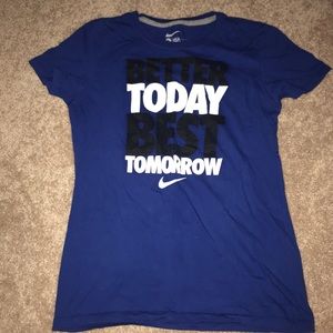 NIKE Tshirt